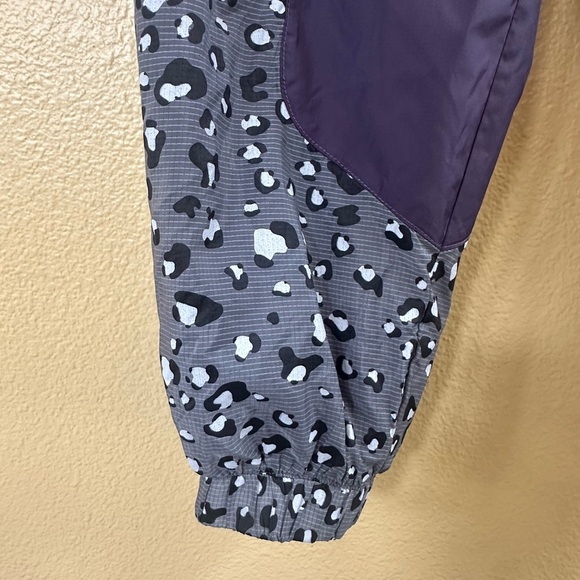 Nike Dark Raisin, Iron Grey Leopard Woven Jogger Pant Medium New Without Tags! - Picture 11 of 15